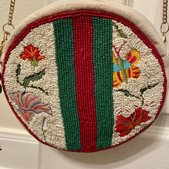 NWT- Circle Crossbody Seed Bead floral, butterfly and stripe bag purse - Picture 2 of 12